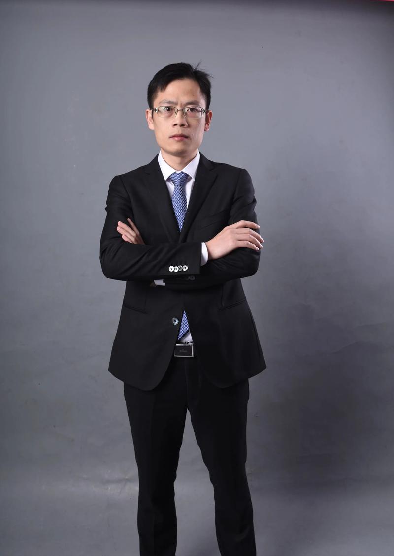 萧昕腾 项目运营总监